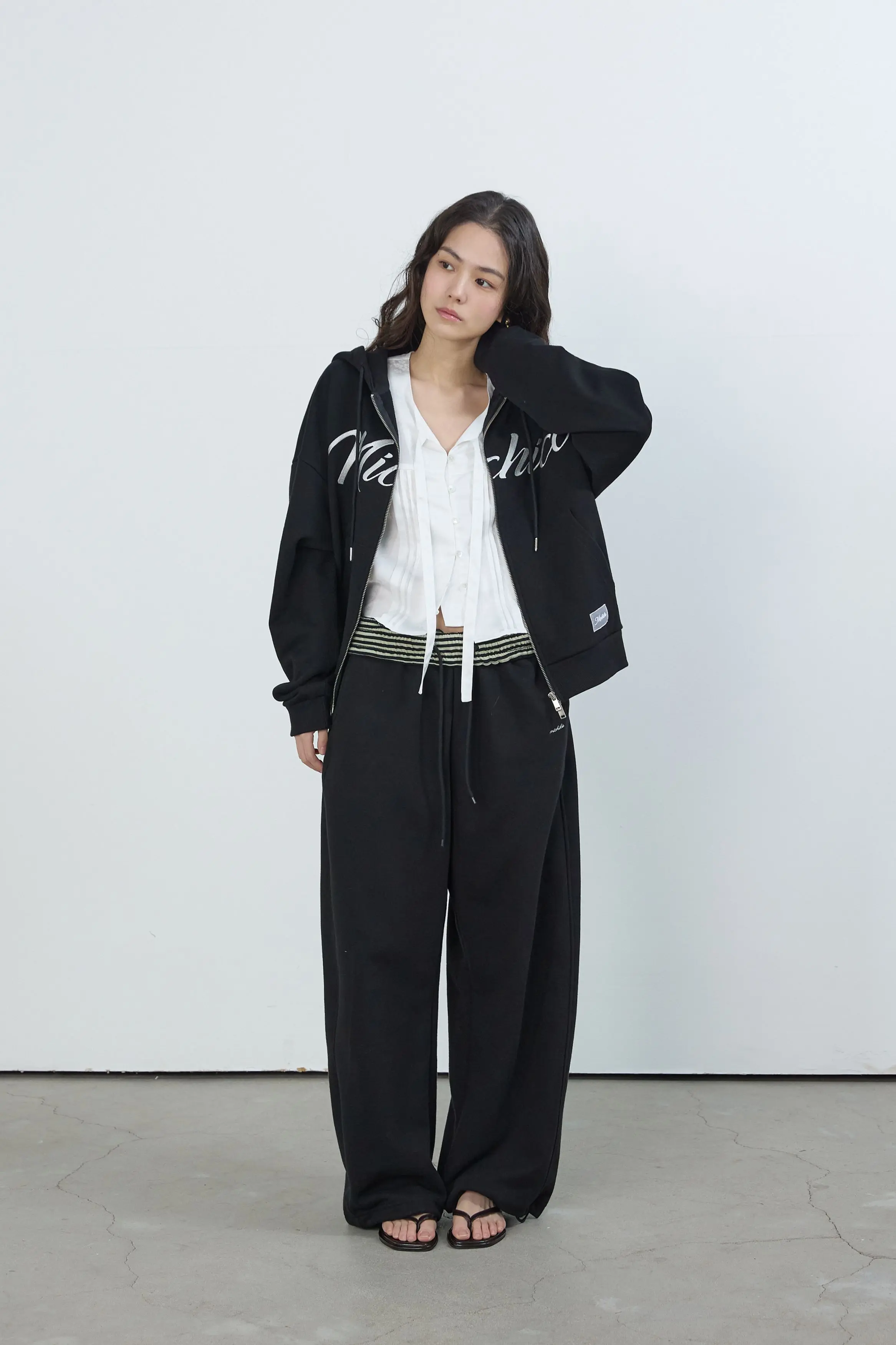 MUSINSA公式 | MICHIKO LONDON フォールドウエストスウェットパンツ 